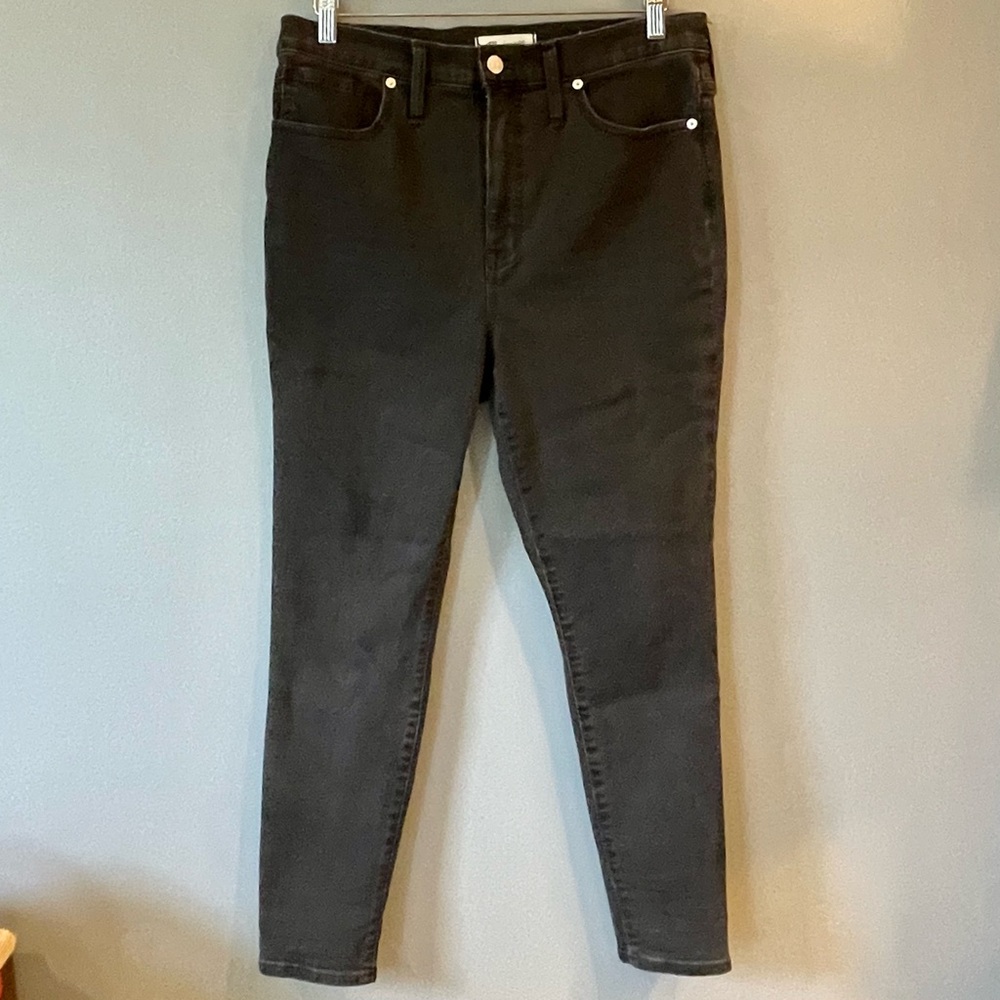 Madewell High Rise Skinny Jean in Lunar Wash, size 31 petite